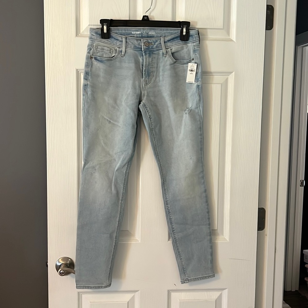 Women’s Old Navy Rockstar Super skinny light wash non distressed jeans 6P